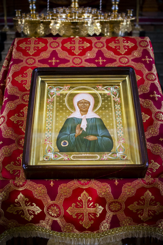 Икона св. блж. Матроны Московской с частицей мощей