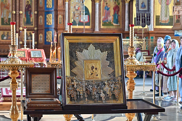 В Благовещенский кафедральный собор прибыл список чудотворной иконы Божией Матери «Избавительница от бед» (Ташлинская)