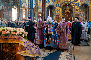 В Неделю 5-ю Великого поста митрополит Воронежский и Лискинский Леонтий совершил Божественную литургию и пресвитерскую хиротонию