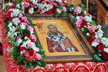 Всенощное бдениие в канун дня обретения мощей сщмч. Петра (Зверева), архиеп. Воронежского