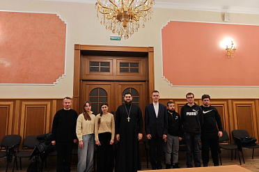 В молодежной группе Благовещенского собора состоялась встреча в формате «Ответы на вопросы»