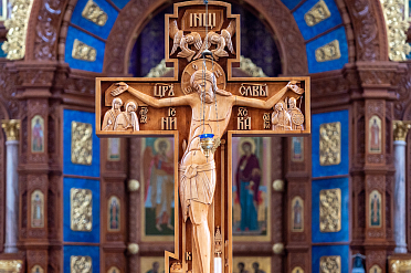 Утреня Великого Пятка с чтением 12-ти Евангелий Святых Страстей Господа нашего Иисуса Христа