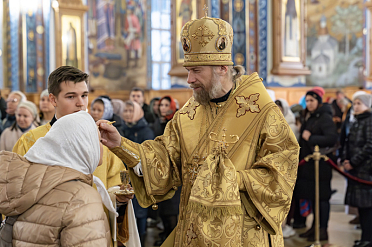 Епископ Воронежский и Лискинский Леонтий совершил богослужение в Благовещенском кафедральном соборе