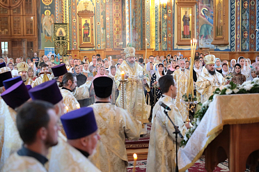 Канун праздника обретения мощей святителя Митрофана Воронежского