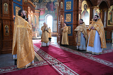 Митрополит Воронежский и Лискинский Леонтий совершил богослужение в Благовещенском кафедральном соборе