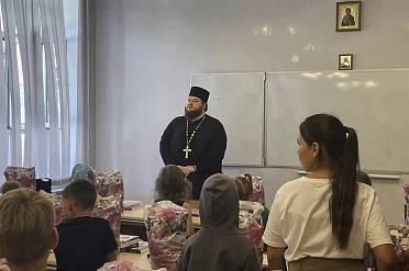 Акция «Собери ребёнка в школу» прошла в Благовещенском кафедральном соборе