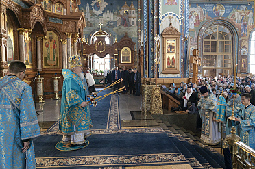 Правящий Архиерей возглавил торжественное богослужение в день престольного праздника кафедрального собора Воронежской епархии